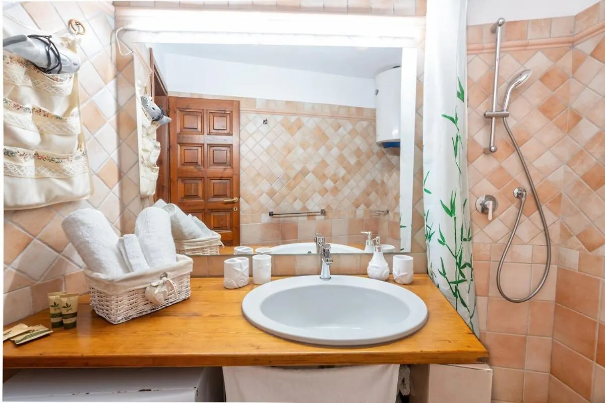 Esclusiva Punta Volpe, Villetta Con Accesso Sul Mare 罗马 别墅